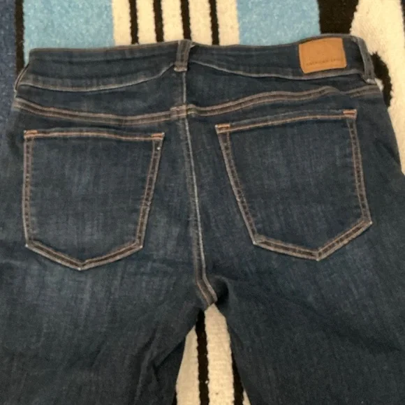 American Eagle Outfitters Women's Indigo Boot Cut Leg Jeans - Picture 3 of 5